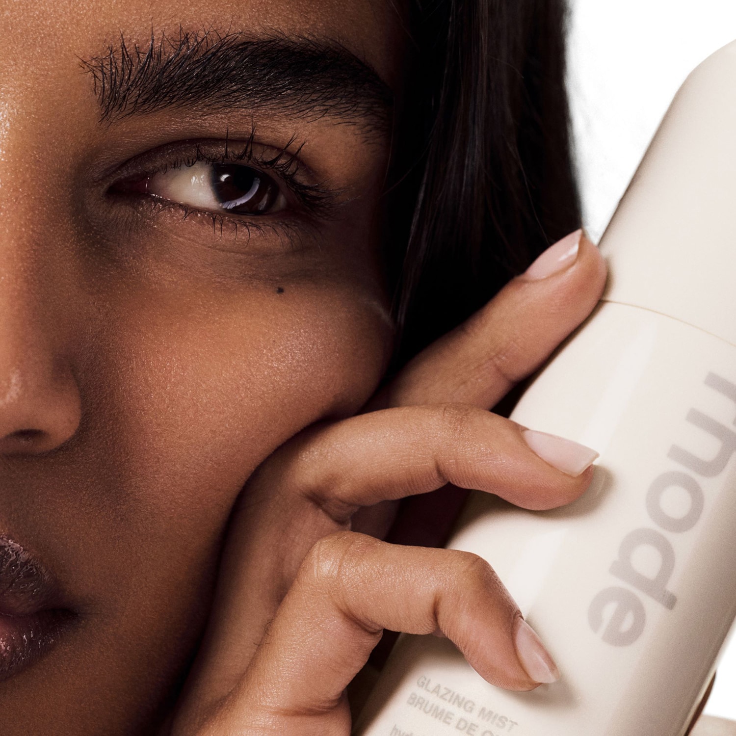 rhode Glazing Mist – Spray facial hidratante 5