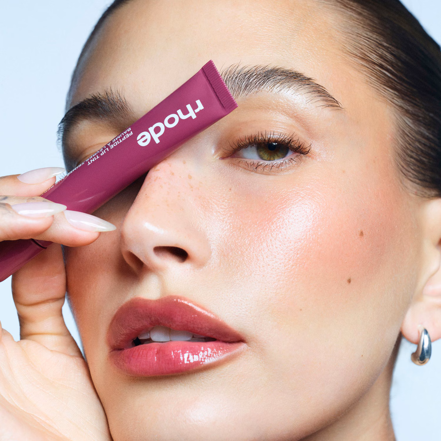rhode Peptide Lip Tint – Glaze nutritivo con color (10 ml) 5